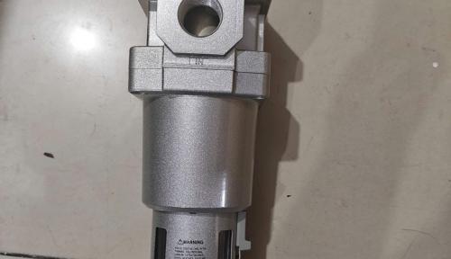 Bộ Lọc Đơn + Điều Áp Khí Nén SKP SAW 600-06